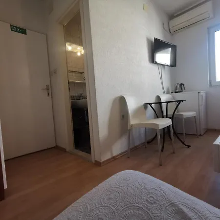 Tomo