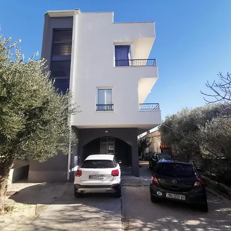 Apartment Tomo