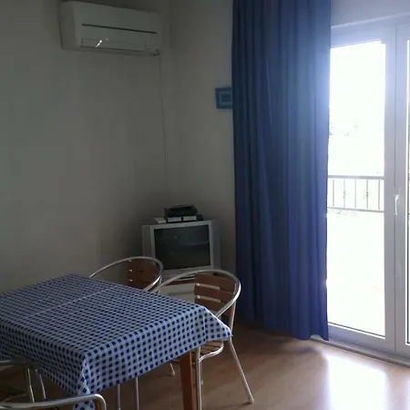 Apartment Tomo *